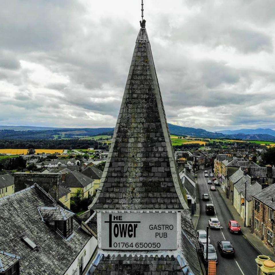The Tower Gastro Pub & Apartments Crieff Room photo