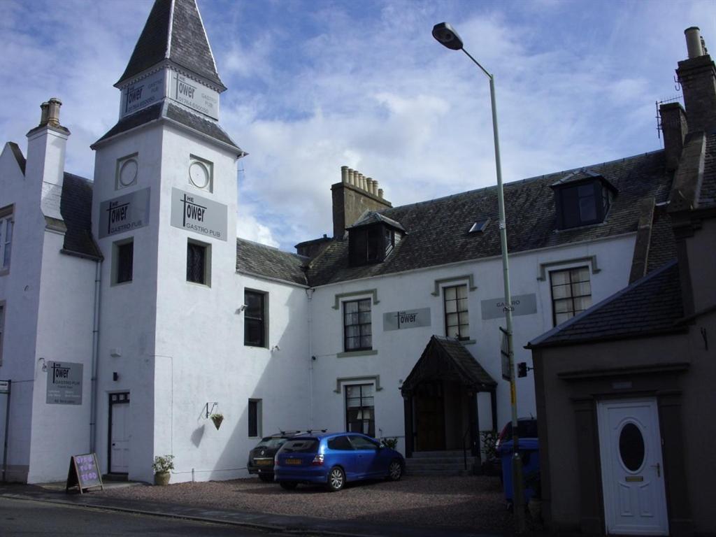 The Tower Gastro Pub & Apartments Crieff Exterior photo
